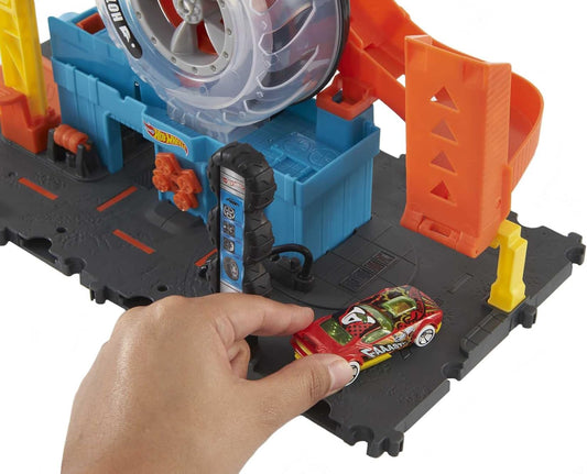 Hot Wheels City Super Twist Tire Shop Playse - Ages 4 to 8 Years - Kidsy