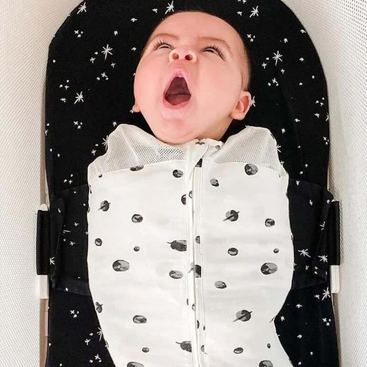 New Happiest Baby SNOO Sleep Sack (Ivory Planets Black Wings - Medium) - Kidsy