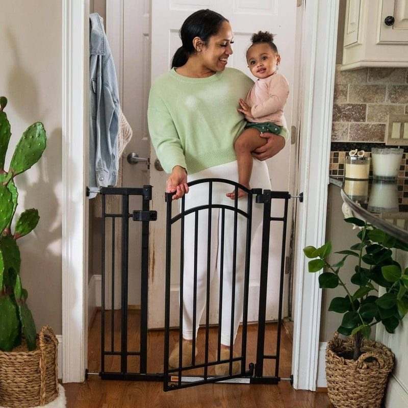 New Summer Infant Doorway 48 in. W Series Gate (Black) - Kidsy