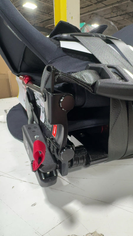 WAYB Pico Travel Car Seat (Black/Grey)