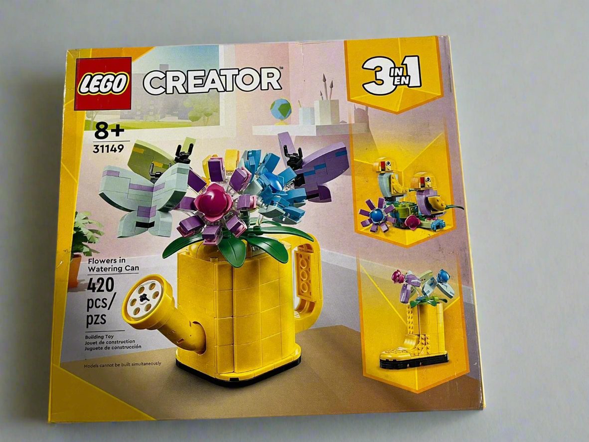 New LEGO Creator 3 in 1 Flowers in Watering Can Building Toy 31149