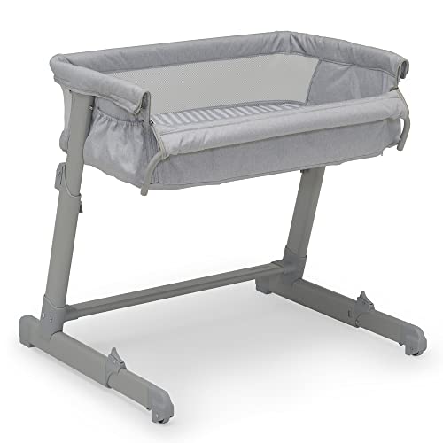 New GAP babyGap Whisper Bedside Bassinet Sleeper (Grey Stripes)