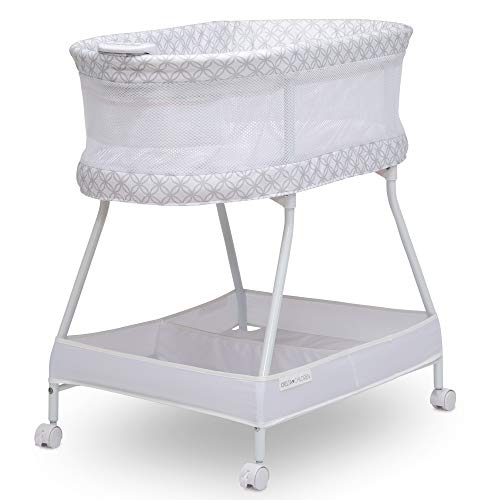 New Delta Children Sweet Dreams Bassinet (Grey Infinity)