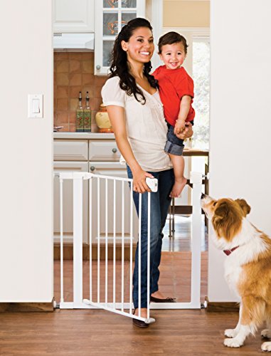 Munchkin® Easy Close Pressure Mounted Baby Gate (White - 35x29.5 Inch)