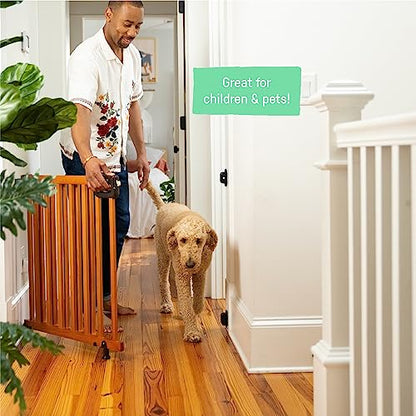 Summer Infant Deluxe Stairway Simple to Secure Safety Pet and Baby Gate,30'-48' Wide,32' Oak Wood