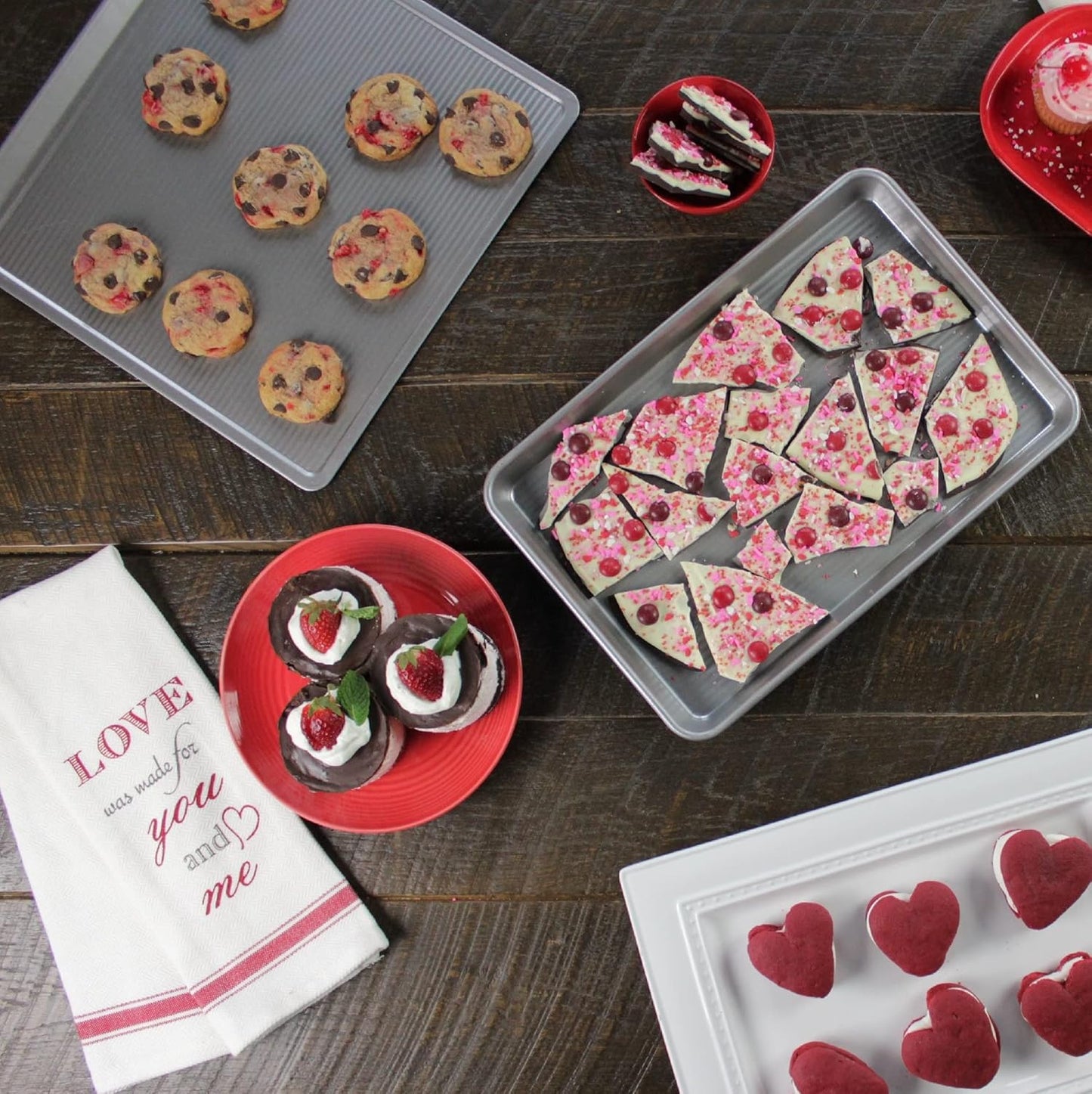 New USA Pan 3-Piece Warp Resistant Non-Stick Aluminized Steel Bakeware Set