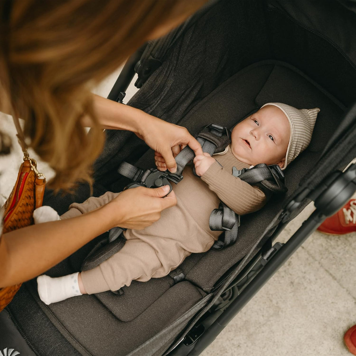 Ergobaby Metro 3 Deluxe Travel Stroller (Jet Black)