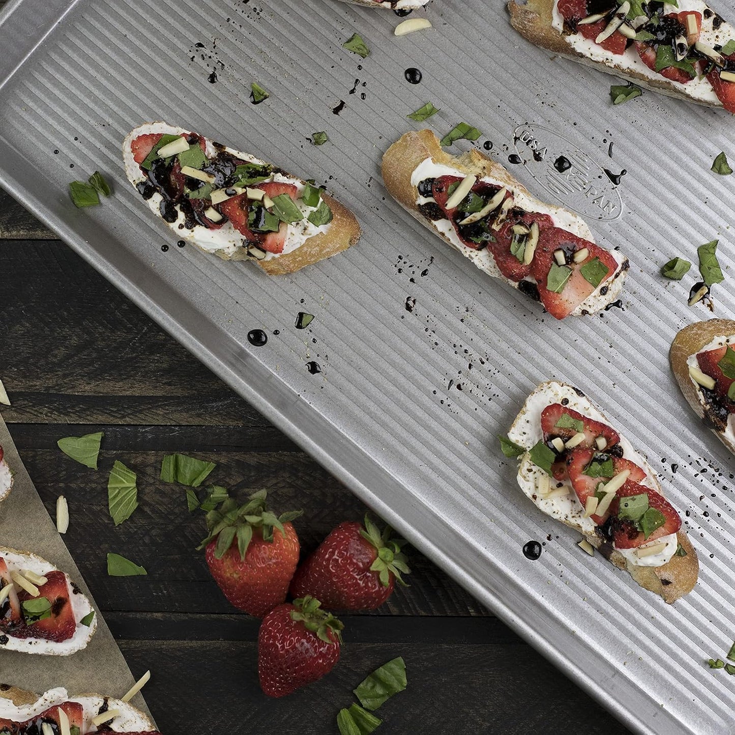 New USA Pan 3-Piece Warp Resistant Non-Stick Aluminized Steel Bakeware Set