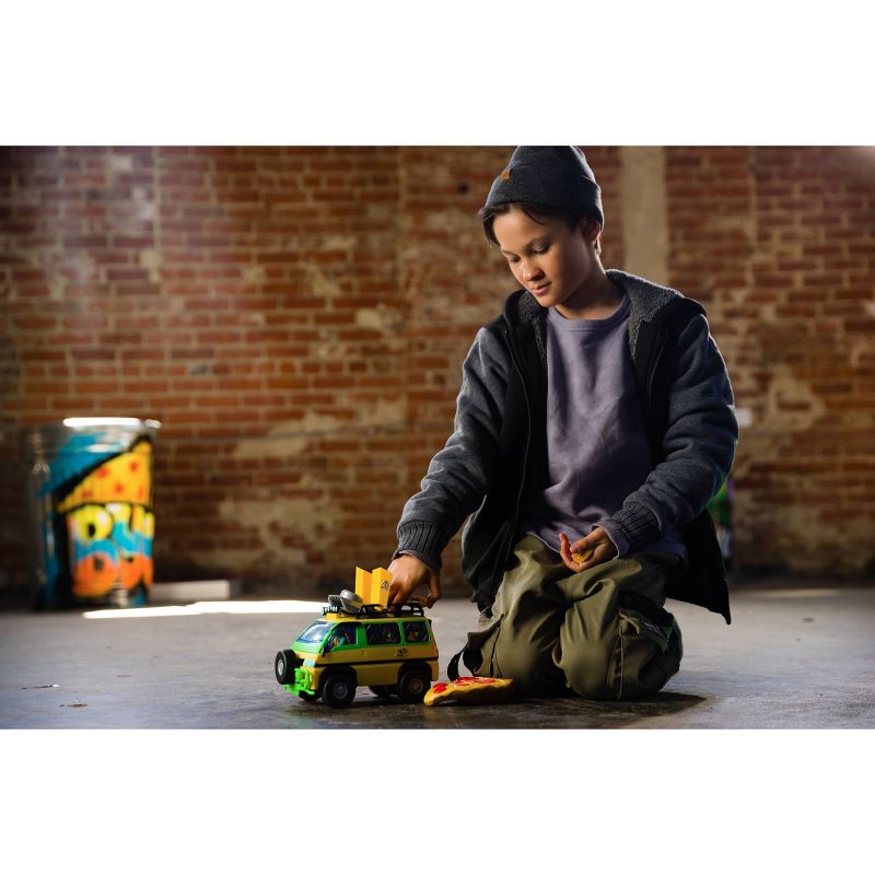 New Teenage Mutant Ninja Turtles Mutant Mayhem RC Pizza Blaster Vehicle