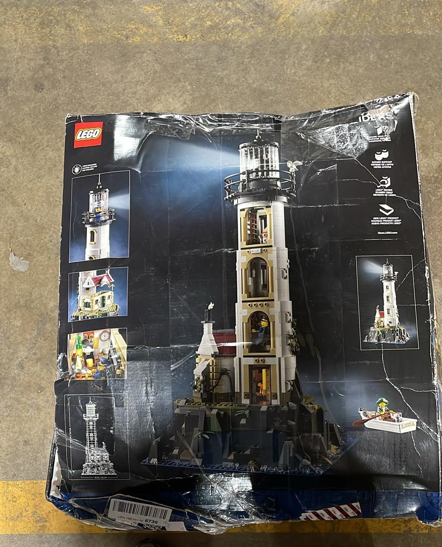 New LEGO Ideas Motorized Lighthouse 21335