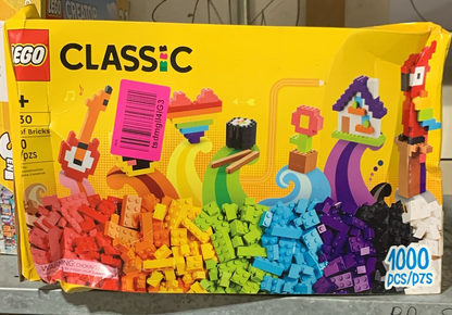 New LEGO Classic Lots of Bricks Construction Toy Set 11030