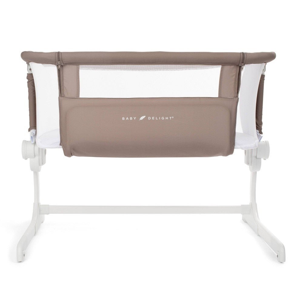 New Baby Delight Beside Me Dreamer Organic Bassinet and Bedside Sleeper (Mocha)