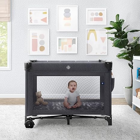 BabyGap Deluxe Play Yard (Black Camo) - Kidsy