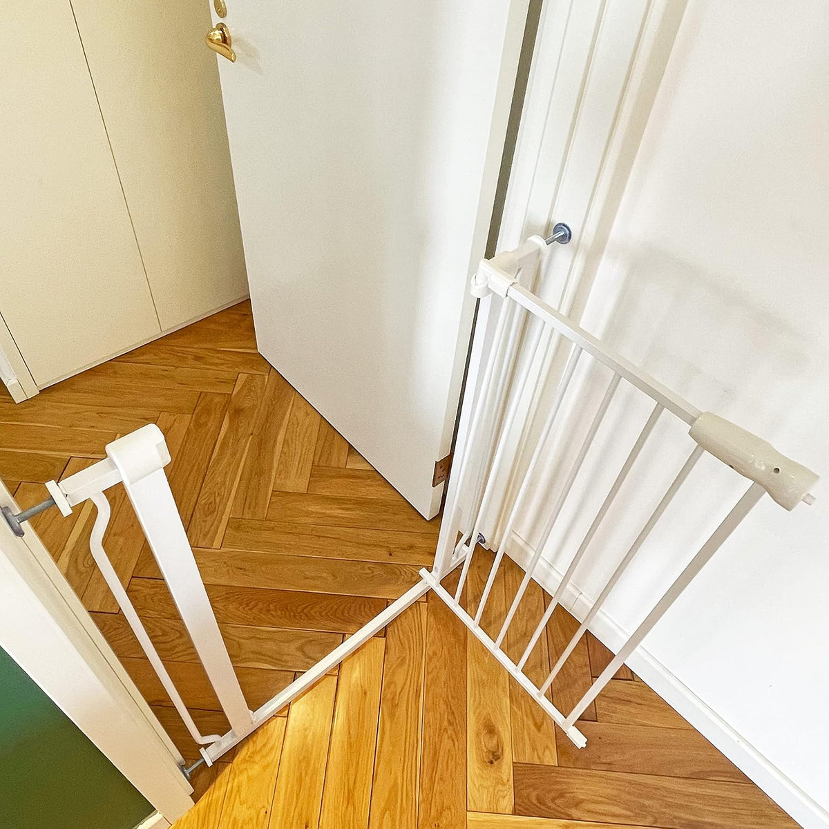 BalanceFrom Easy Walk-Thru Safety Gate (White, 29.1"–48" W x 36" H) - Kidsy