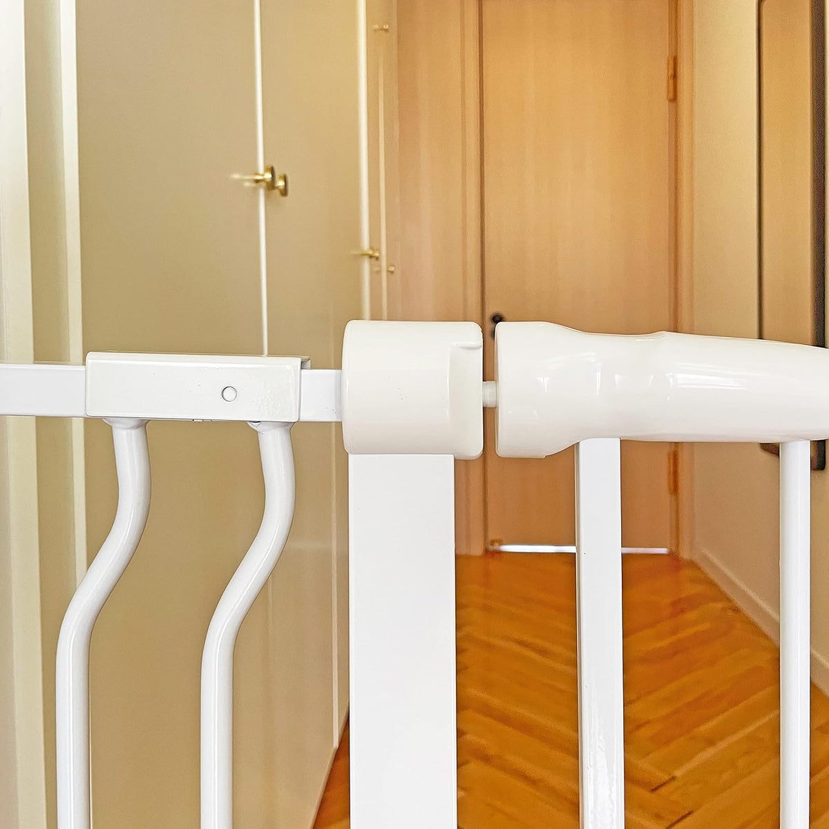 BalanceFrom Easy Walk-Thru Safety Gate (White, 29.1"–48" W x 36" H) - Kidsy