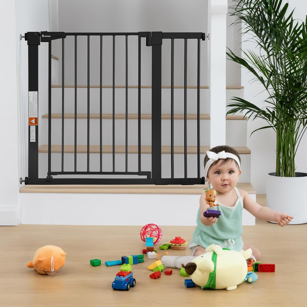 COMOMY 30" Tall Baby Gate for Stairs Doorways, Fits Openings 29.5" to 40.5" Wide (Black) - Kidsy