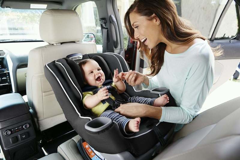 Graco Extend2Fit Convertible Car Seat (Gotham) - Kidsy
