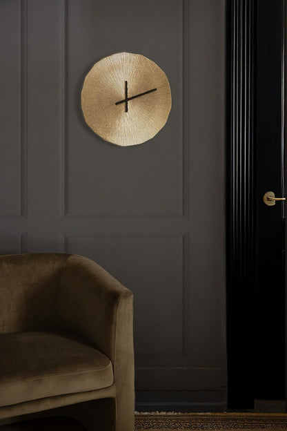 Kate and Laurel Sancia 16-Inch Modern Round Metal Wall Clock (Gold) - Kidsy