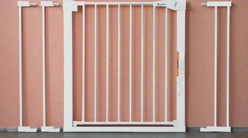 New COMOMY 29.5 - 43.3" Baby Gate Extra Wide for Stairs Doorways (White) - Kidsy