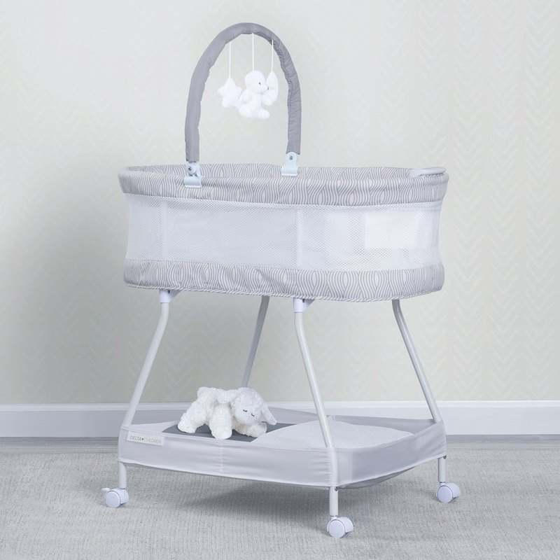 New Delta Children Curve Bassinet (White/Grey) - Kidsy