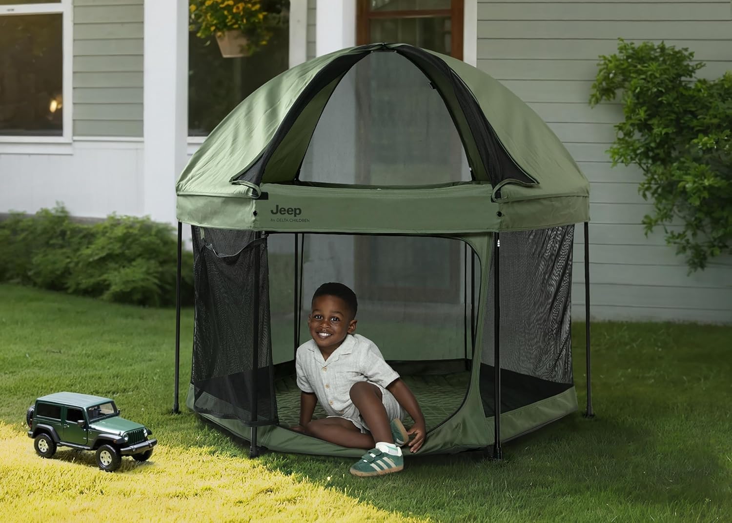 New Delta Children Jeep Hexagon Pop Up Play Yard with Removable Canopy (Olive Green) - Kidsy