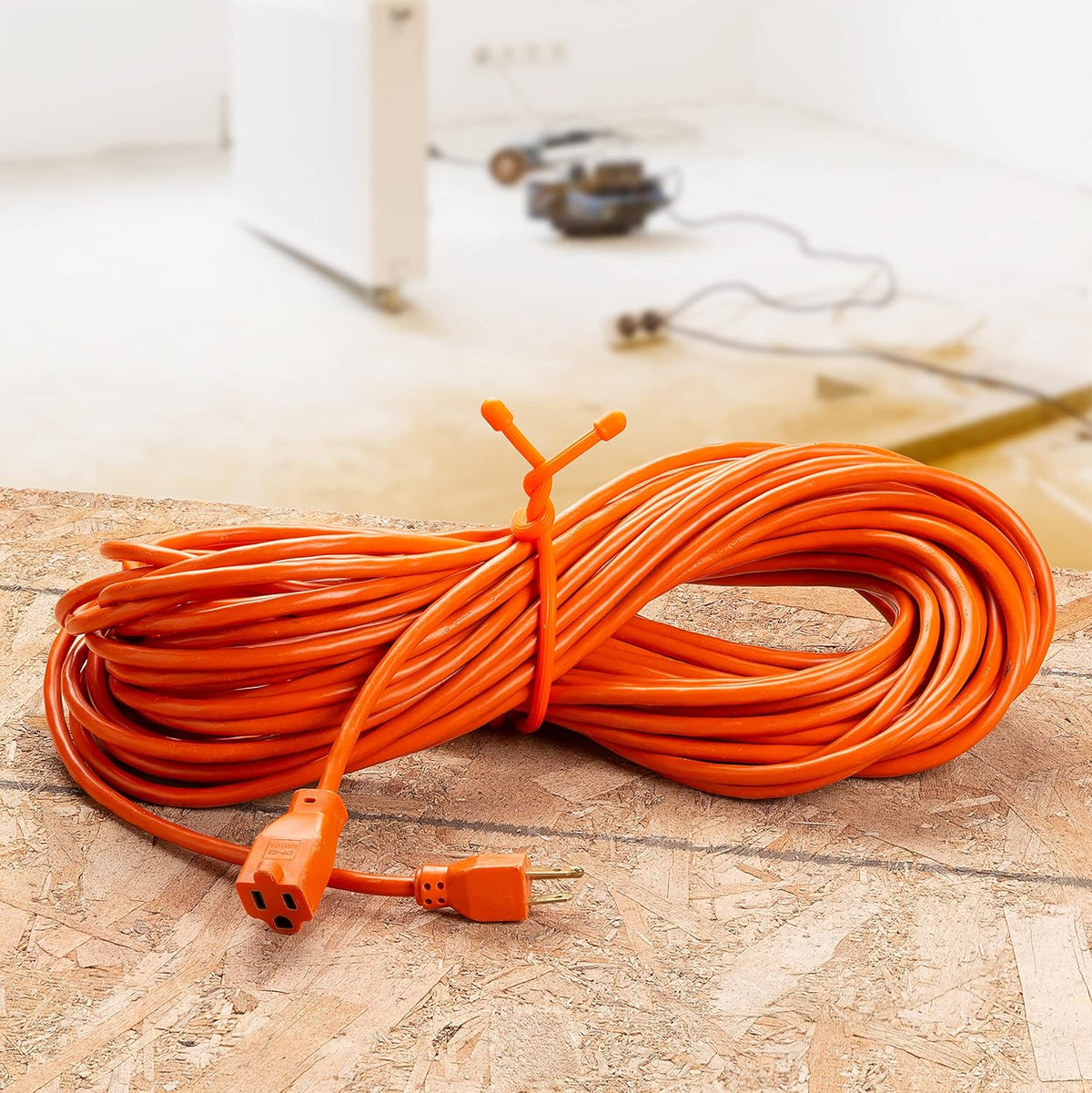 New Nite Ize Gear Tie 24 - Inch Reusable Rubber Twist Tie 2 - Pack (Bright Orange) - Kidsy