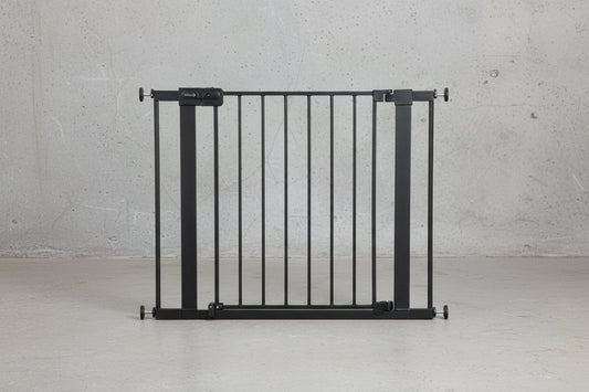 New Safety 1st Easy Install Baby Gate for Doorways Fits 29" - 38" (Black) - Kidsy
