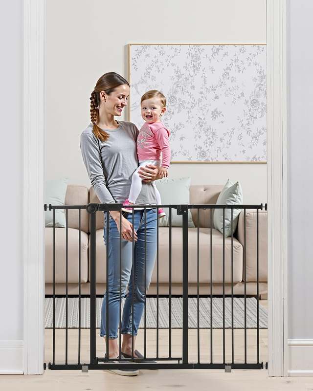 New VEVOR Baby Gate, 26 - 48 Inches Adjustable Width (Black) - Kidsy