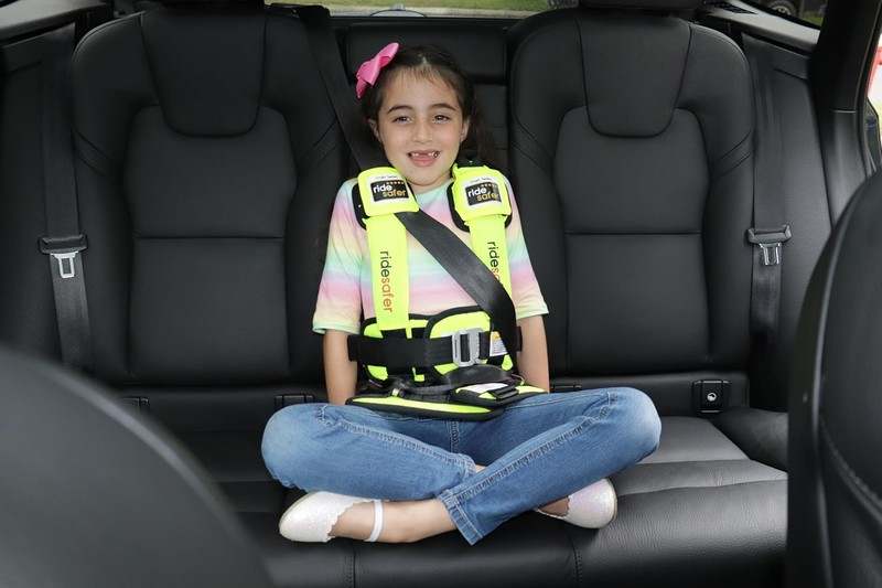 RideSafer Small Yellow Portable Car Seat (S, Yellow) - Kidsy