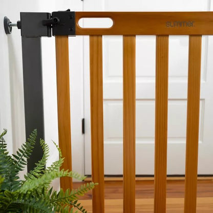 Summer Infant West End Baby & Pet Gate, 36–60"W × 30"H (Oak & Metal) - Kidsy
