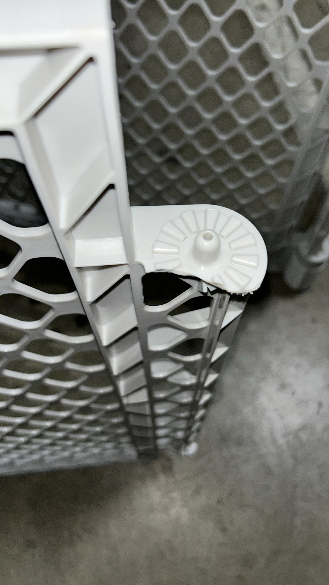 Toddleroo by North States Superyard Indoor/Outdoor 6 - Panel Play Baby Yard - Kidsy