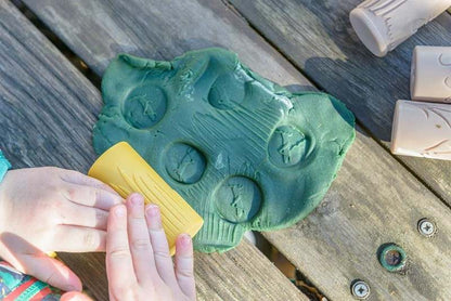 Yellow Door Let's Roll, Garden Bugs, Clay Set of 6 - Kidsy