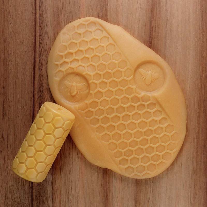 Yellow Door Let's Roll, Garden Bugs, Clay Set of 6 - Kidsy