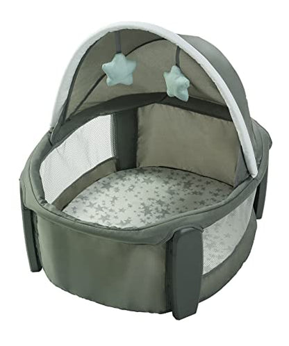 Graco Pack 'n Play Travel Dome Playard and Bassinet (Oskar)