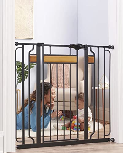 New Regalo Home Accents Extra Tall & Wide Baby Gate + Bonus Kit
