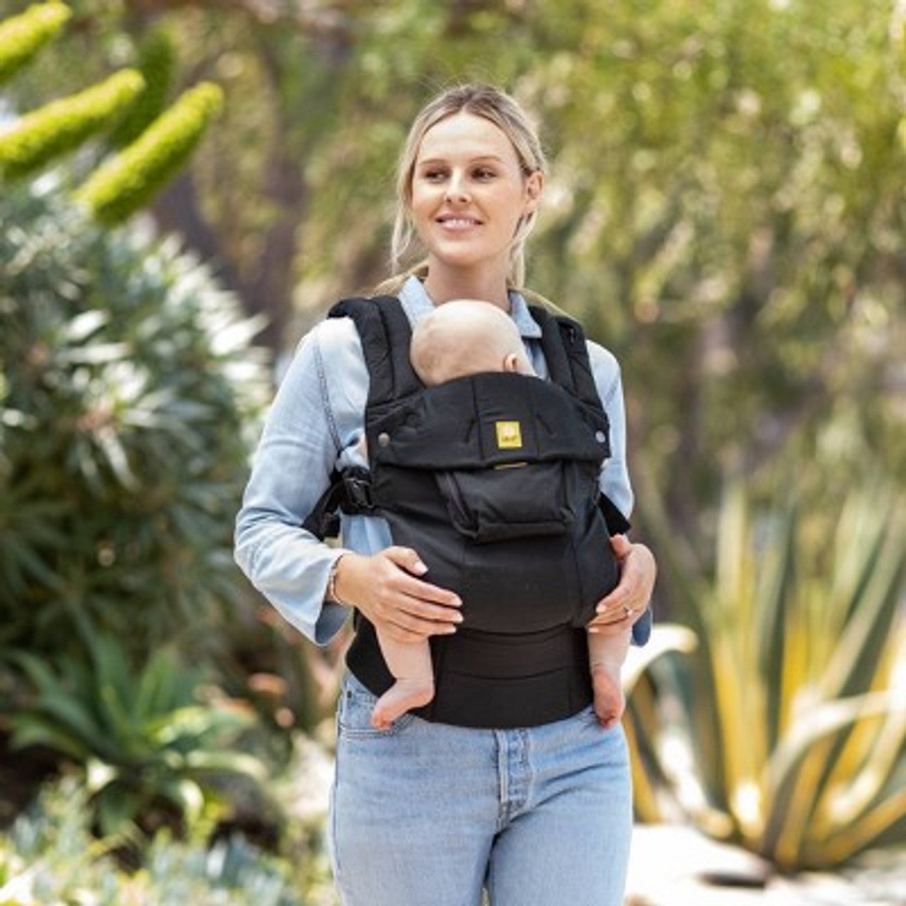 New - LILLEbaby Complete Original 6-in-1 Baby Carrier - Black