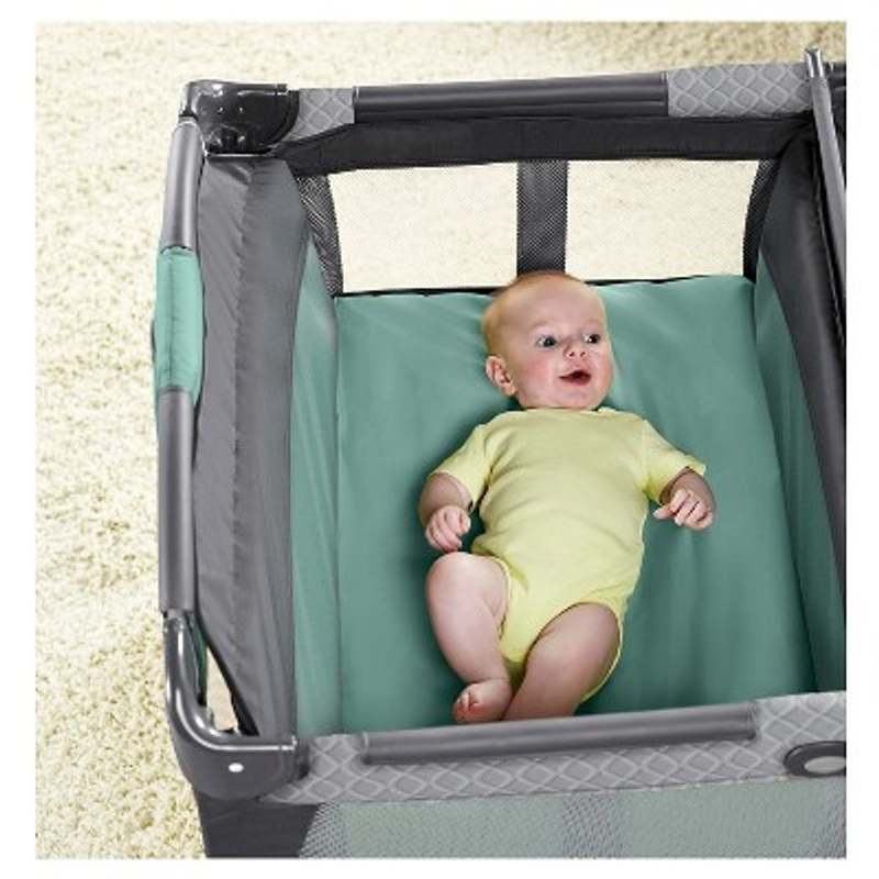 Graco Pack 'n Play Change 'n Carry Playard (Manor) - Kidsy